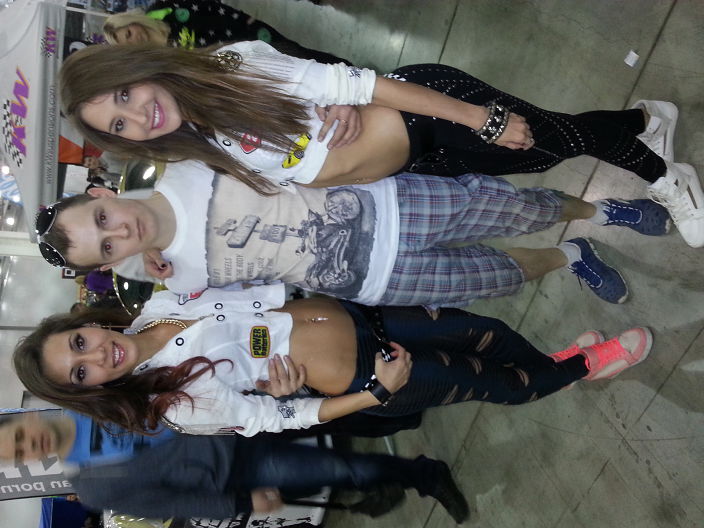 очень люблю девушек