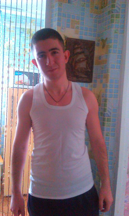 у себя дома