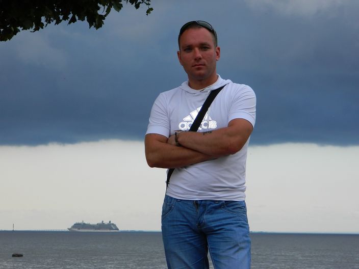 Привет) познакомлюсь для приятных встреч