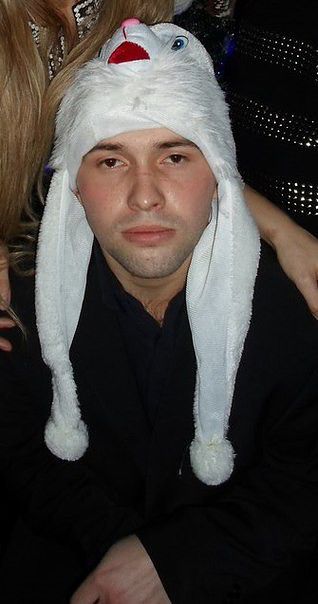 ...не зайка...кролик-оборотень