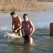 люблю купаться зимой)))