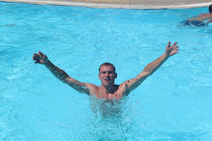 ..................................