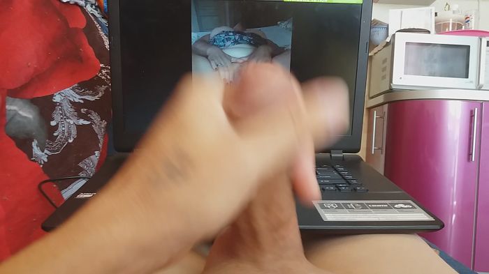 на меня шалят