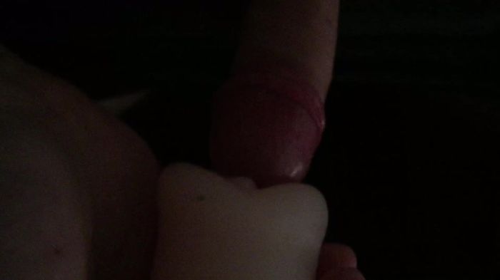 С силиконовой игрушкой