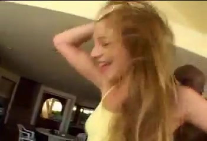 Аврора Сноу