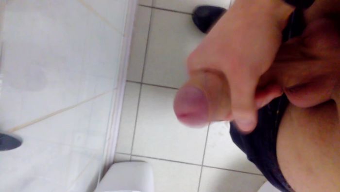 Весь день на работе любовался девушками с meendo, довели