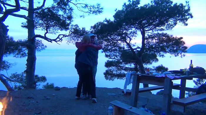 мы отдыхаем в СВИНГ  лагере \