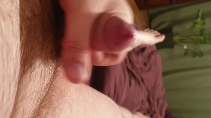 Кончаю. Кто свою пизденку даст кончить в нее