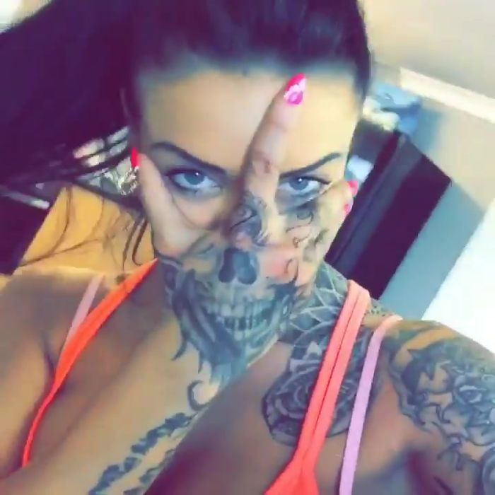 На эту и на ту . . .