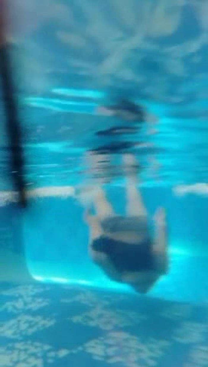 Swimming underwater