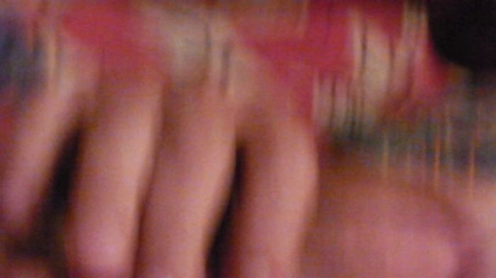 парень ебёт меня в рот и кончает в него