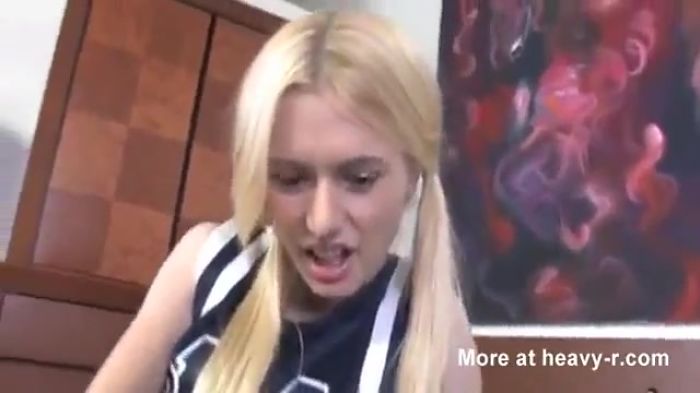 нигер и дюймовочка