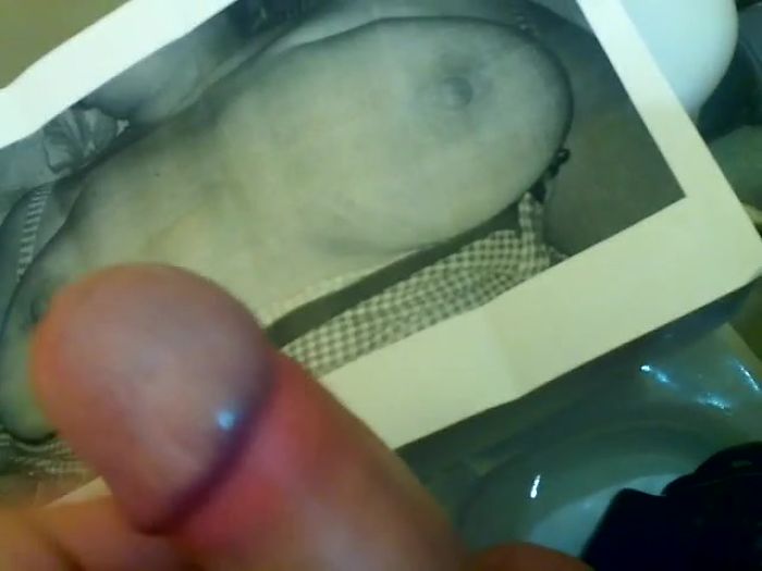 Кончил на грудь моей жены!